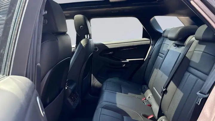 Land Rover Range Rover Evoque 2024 photo 4