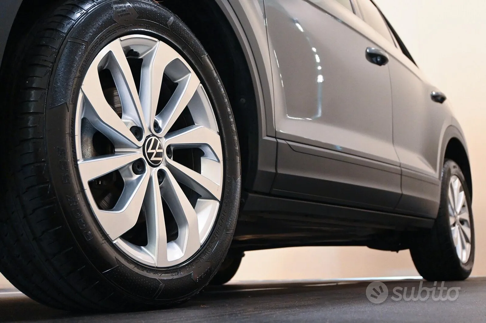 Volkswagen T-Roc 2023 photo 4