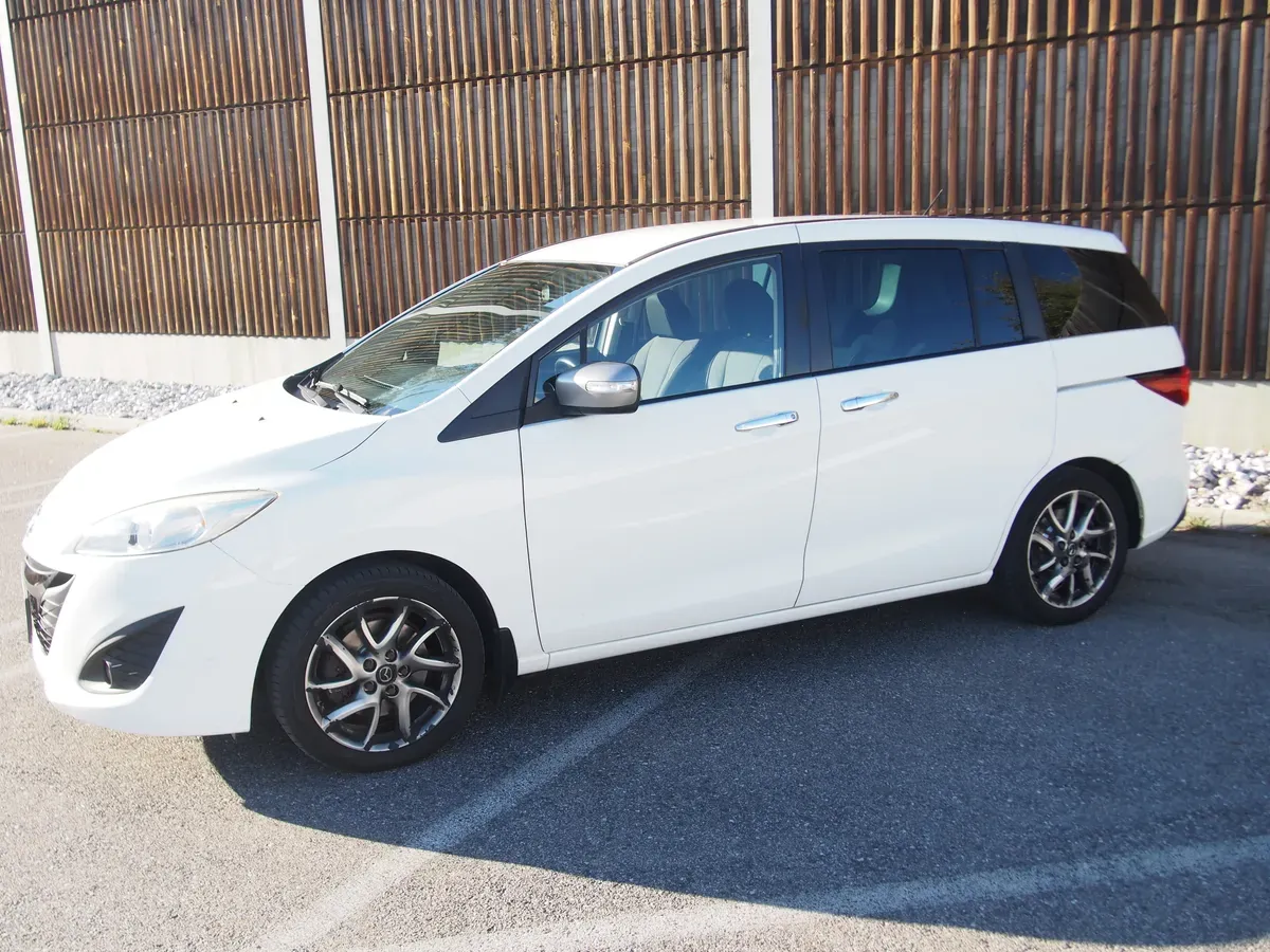 Mazda Mazda5