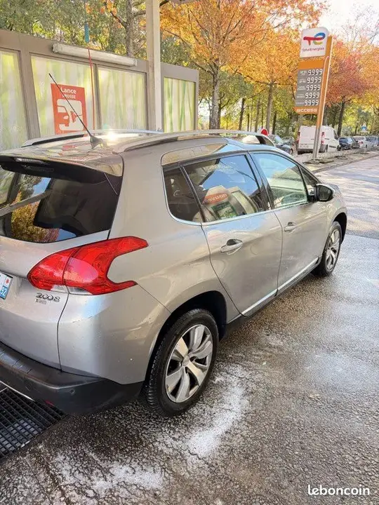 Peugeot 2008 2015 photo 2