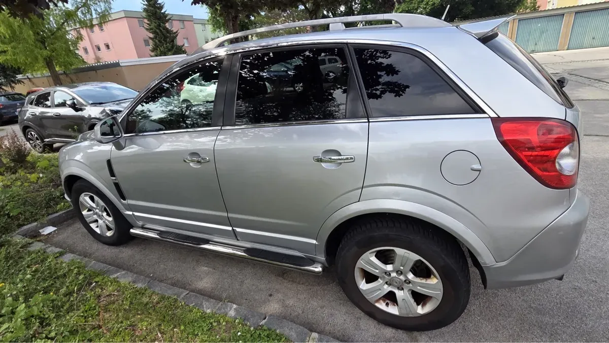 Opel Antara 2008 photo 2