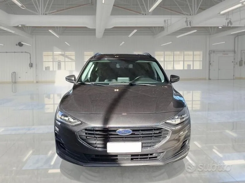 Ford Focus 2023 photo 2