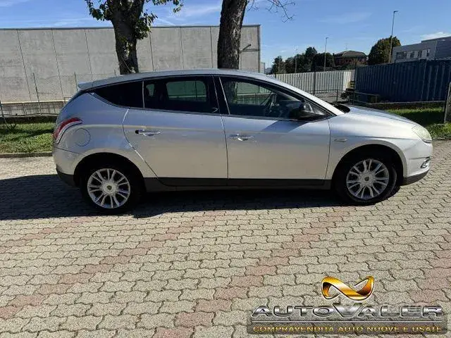 Lancia Delta 2012 photo 5