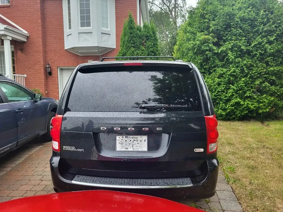 Dodge Grand Caravan 2011 photo 4