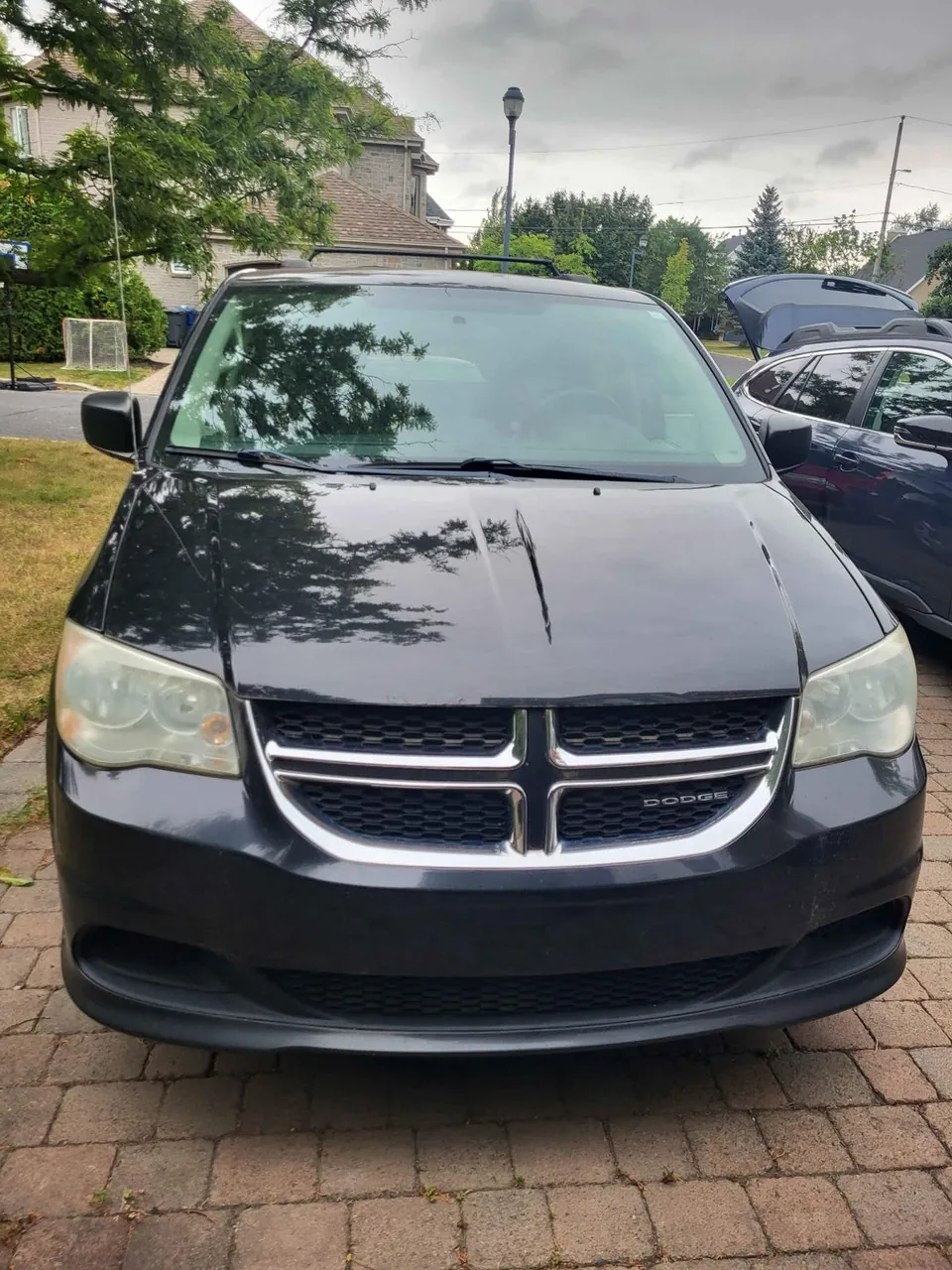 Dodge Grand Caravan 2011 photo 2