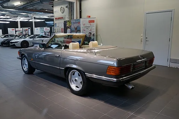 Mercedes-Benz Sl 1981 photo 5