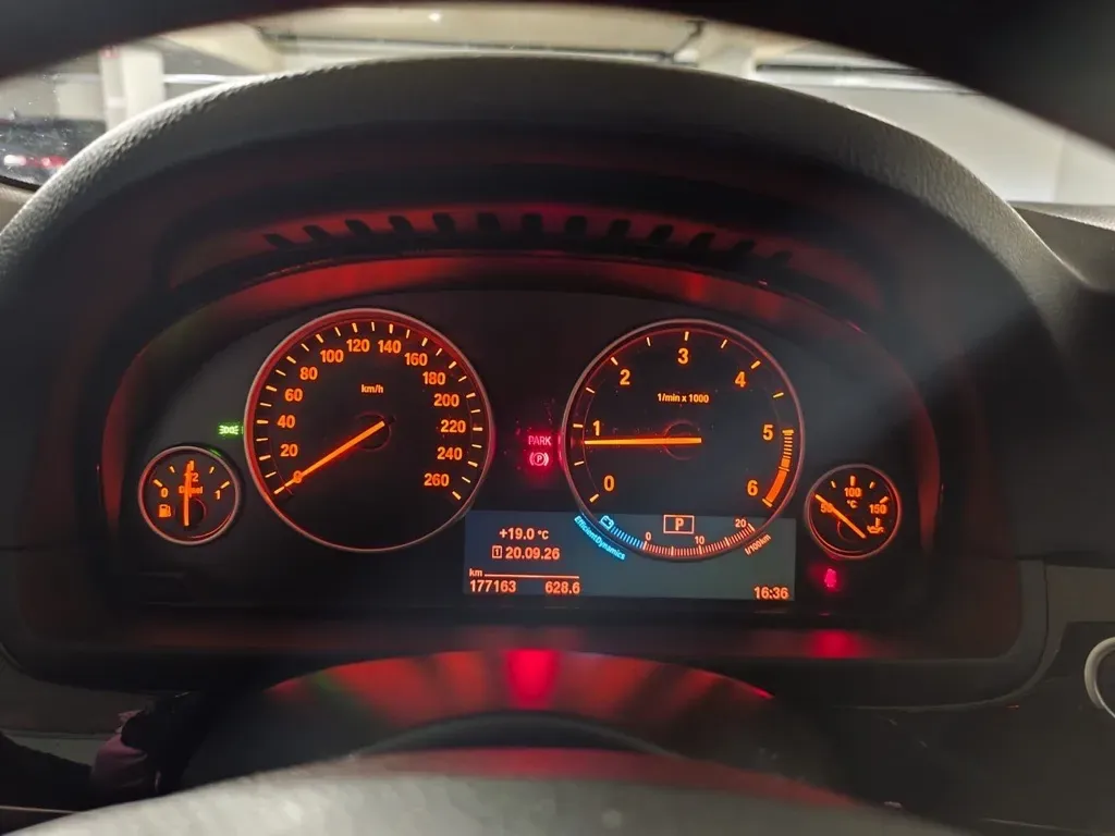 BMW 5 Series 2016 photo 3