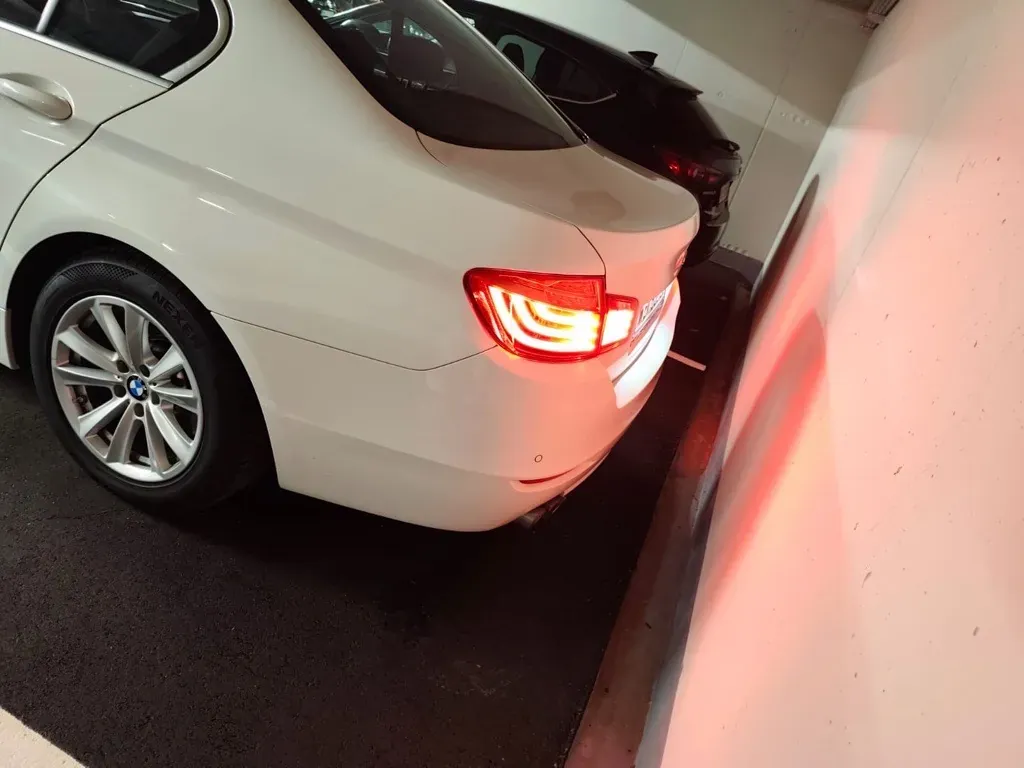 BMW 5 Series 2016 photo 2