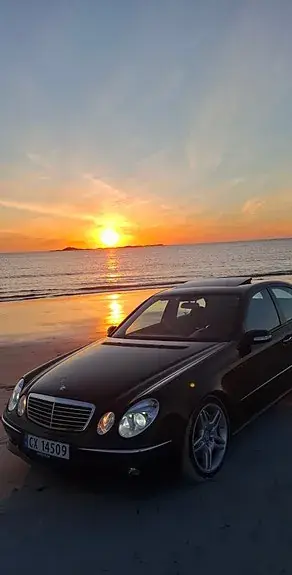 Mercedes-Benz E 500 2002 photo 2