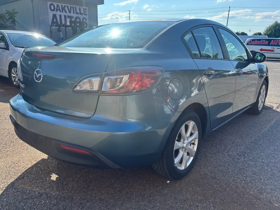 Mazda Mazda3 2011 photo 5