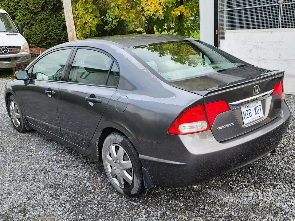 Honda Civic 2010 photo 4
