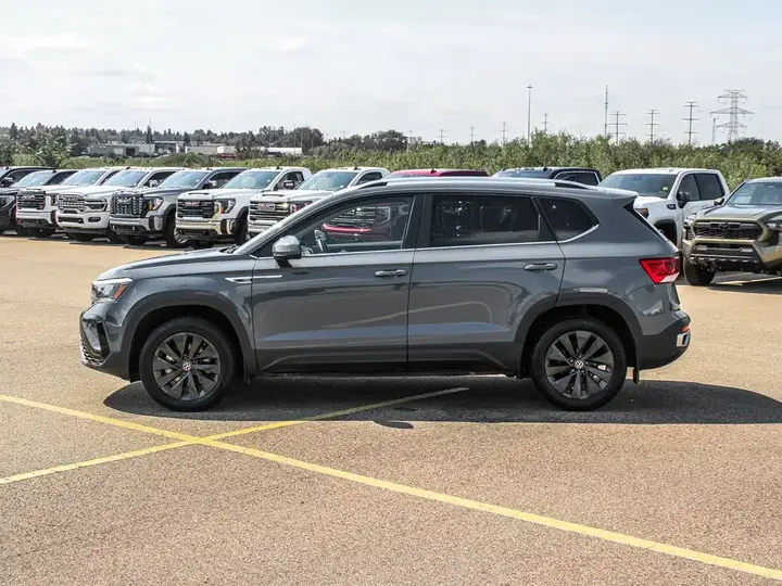 Volkswagen Taos 2024 photo 5