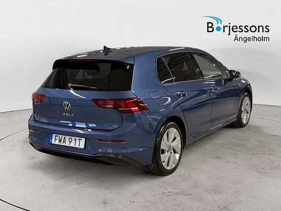 Volkswagen Golf 2025 photo 3