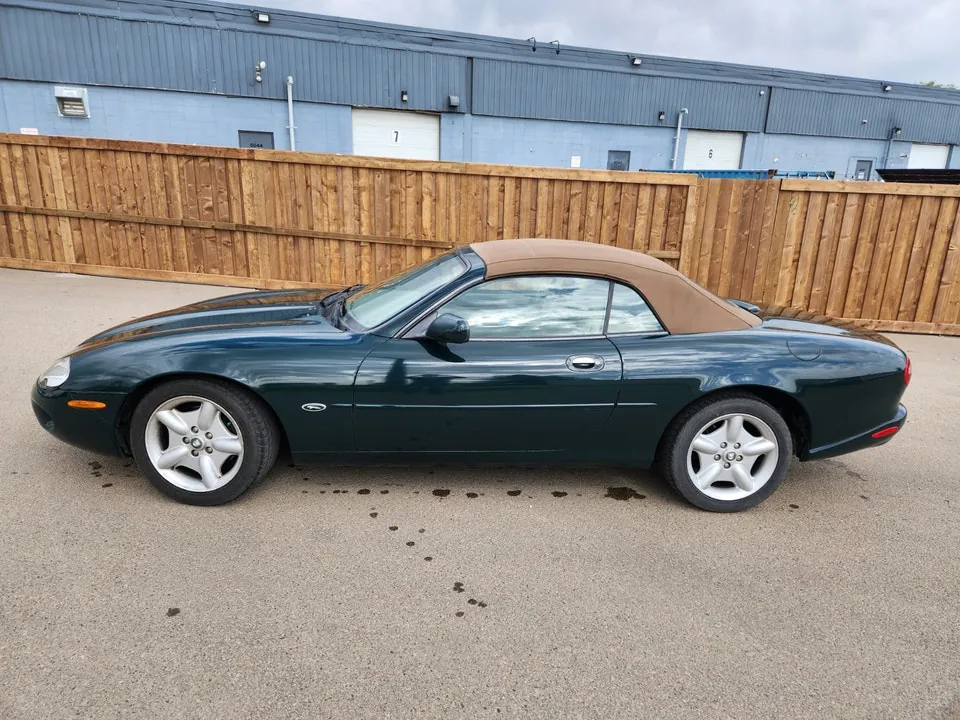 Jaguar Xk8 1999 photo 2