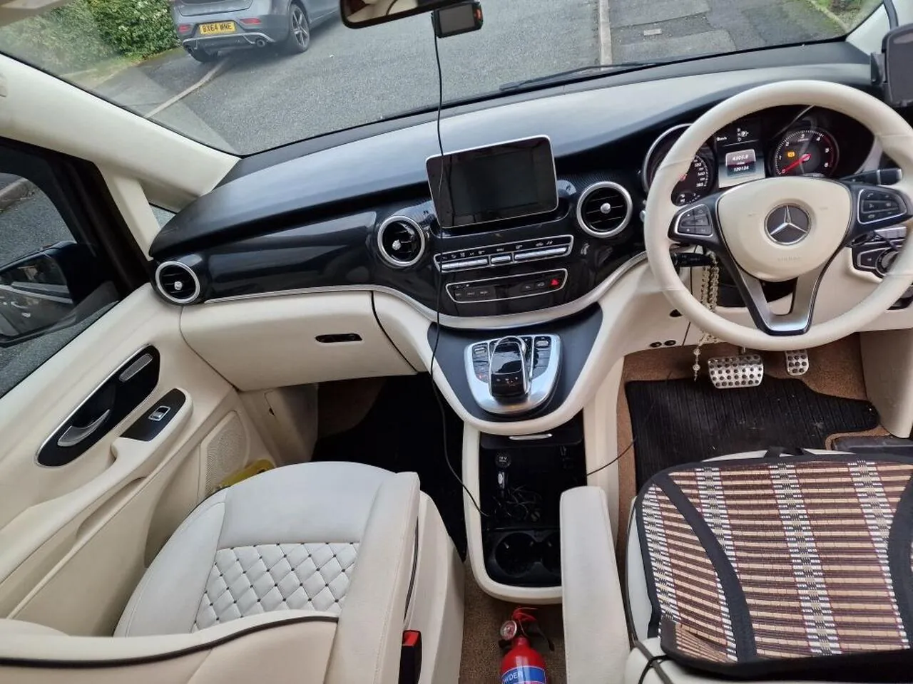 Mercedes-Benz V-Class 2015 photo 4