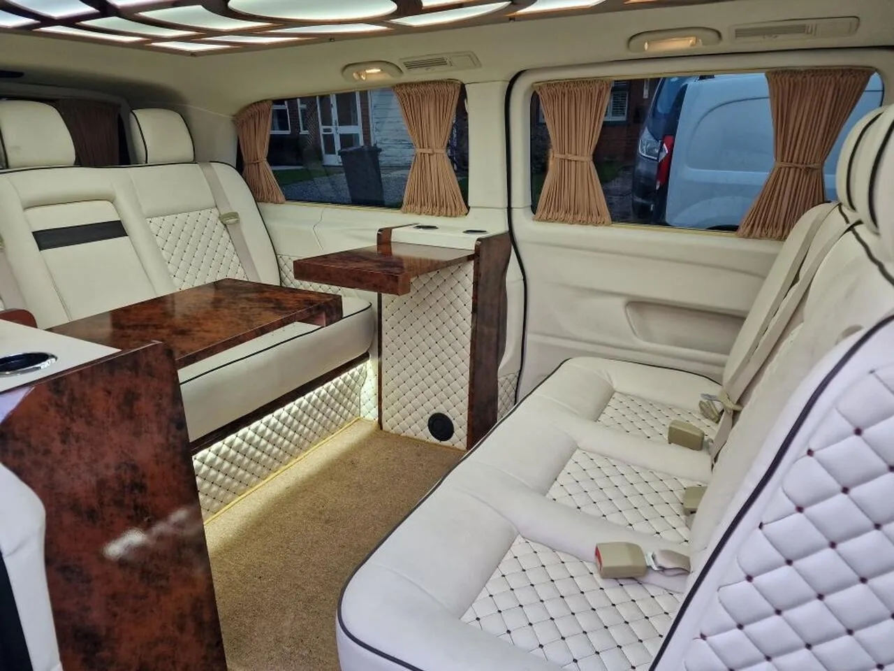 Mercedes-Benz V-Class 2015 photo 2