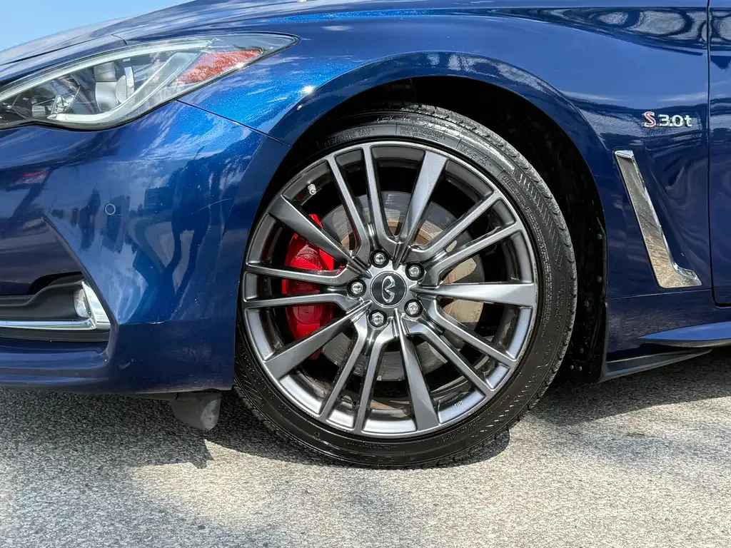 Infiniti Q60 2017 photo 3