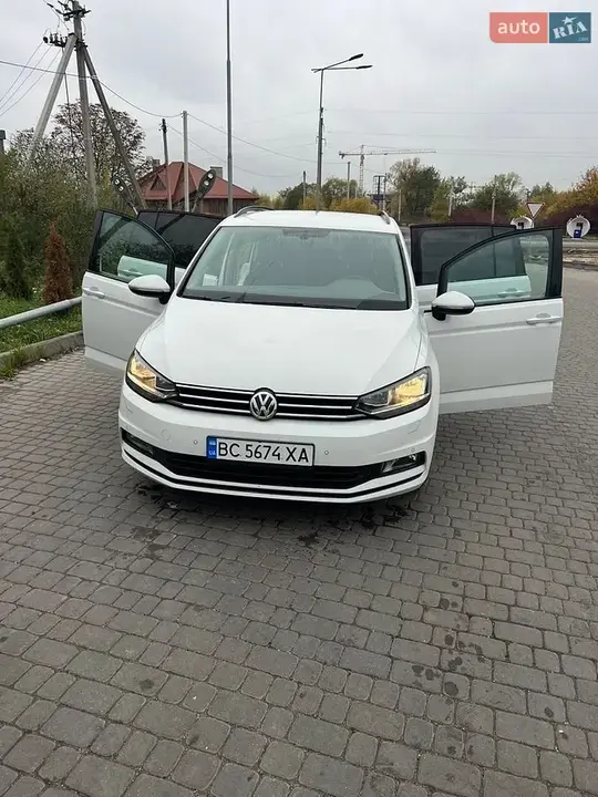 Volkswagen Touran 2016 photo 3