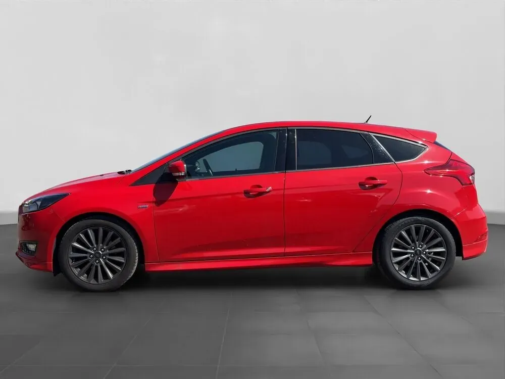 Ford Focus 2017 photo 2