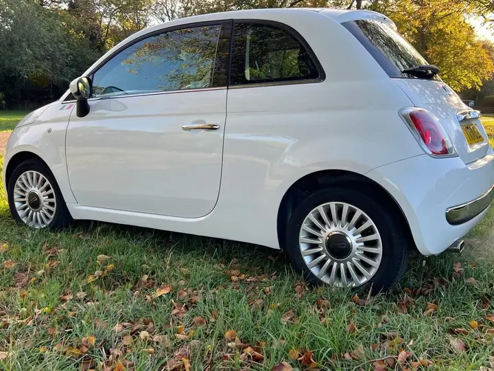 Fiat 500 Lounge 2011 photo 4