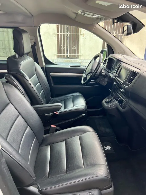 Peugeot Traveller 2018 photo 3