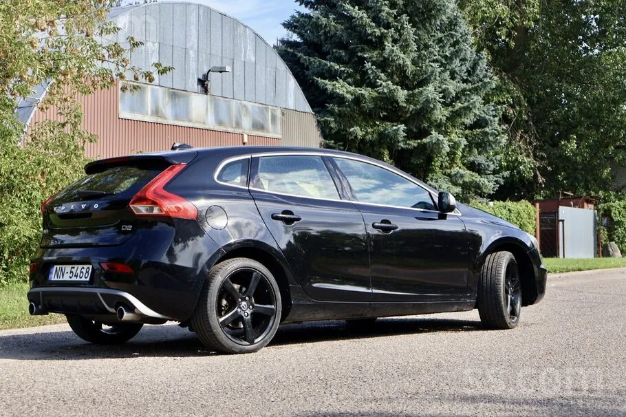 Volvo V40 2015 photo 4