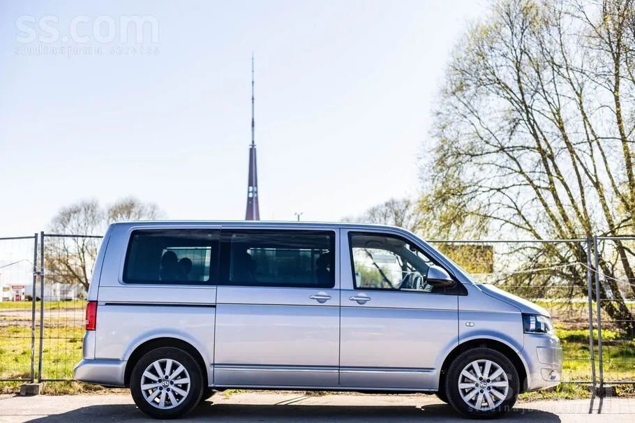 Volkswagen Multivan 2013 photo 5