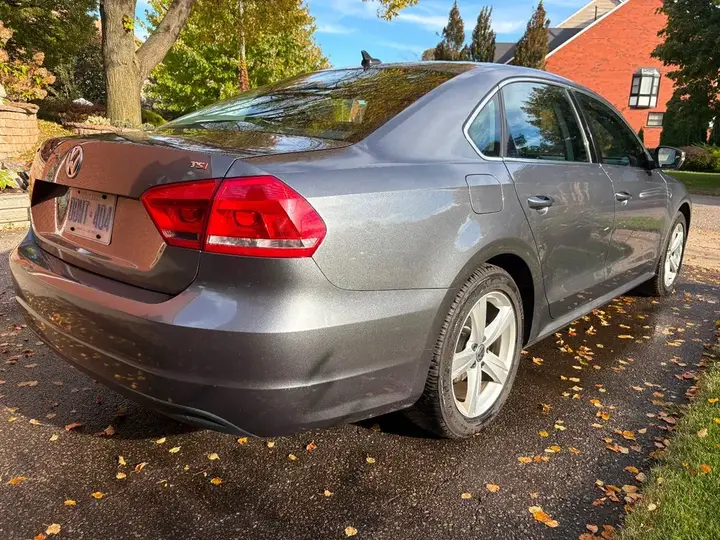 Volkswagen Passat 2014 photo 4
