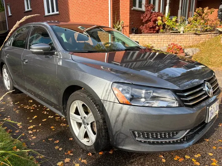 Volkswagen Passat 2014 photo 2