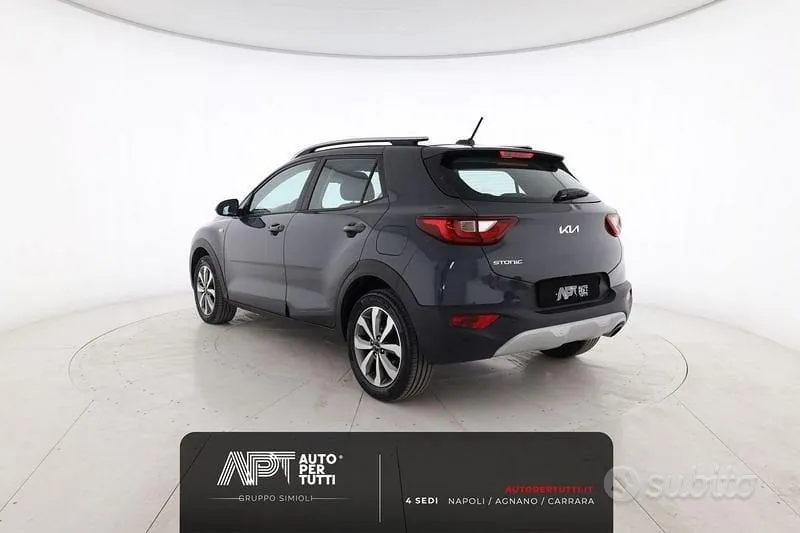 Kia Stonic 2023 photo 3