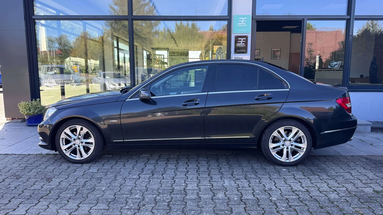 Mercedes-Benz C 250 2012 photo 2