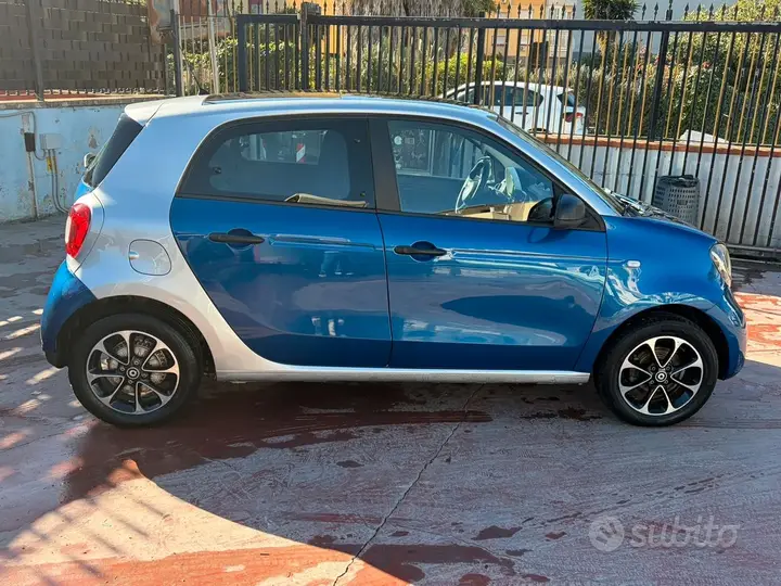 Smart Forfour 2015 photo 4