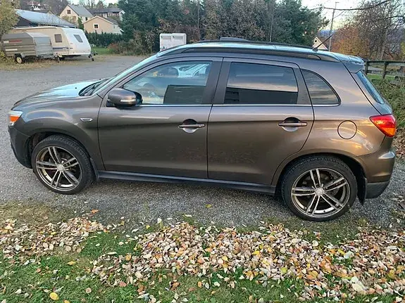 Mitsubishi Asx 2010 photo 4
