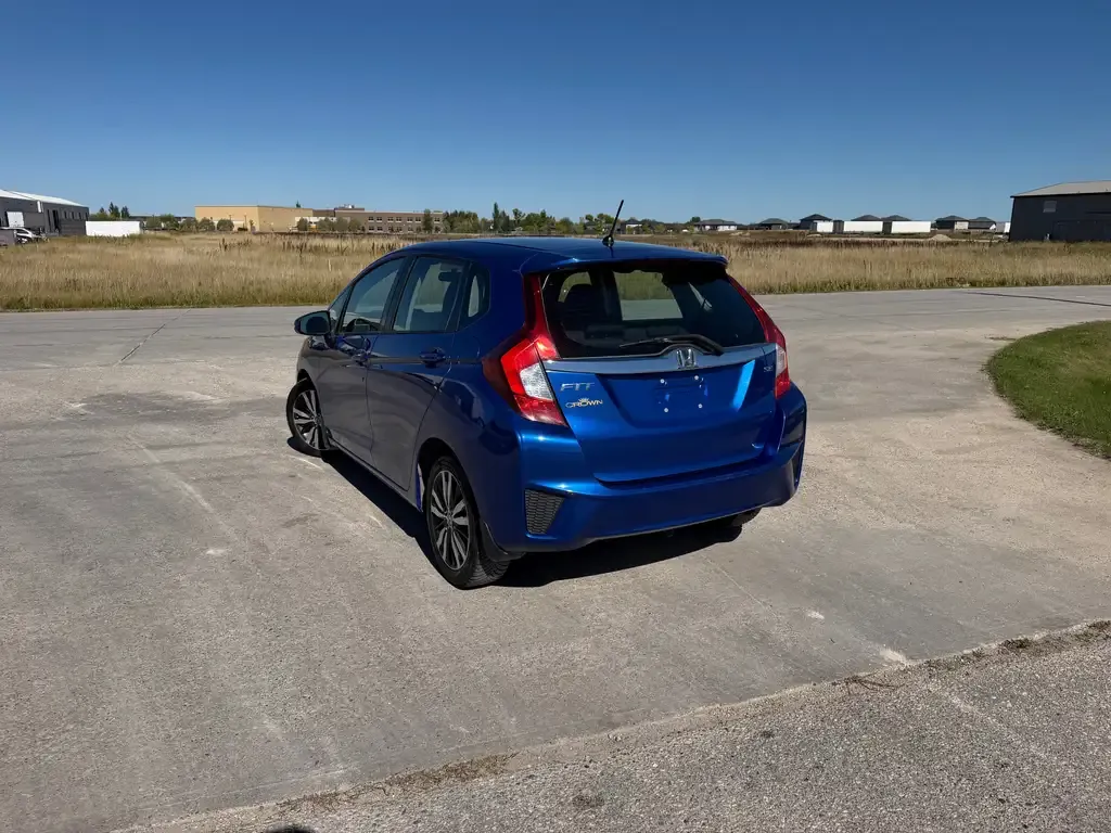 Honda Fit 2017 photo 3