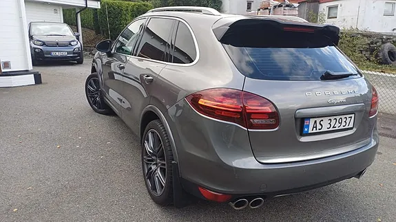 Porsche Cayenne 2012 photo 5