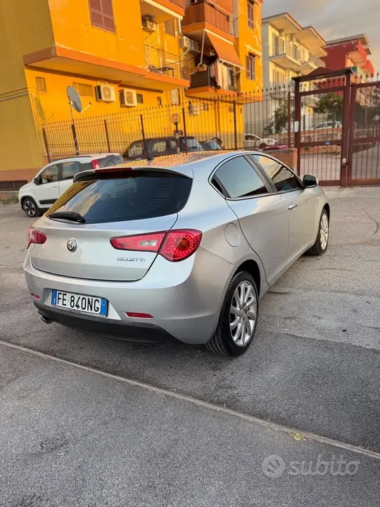 Alfa Romeo Giulietta 2016 photo 4