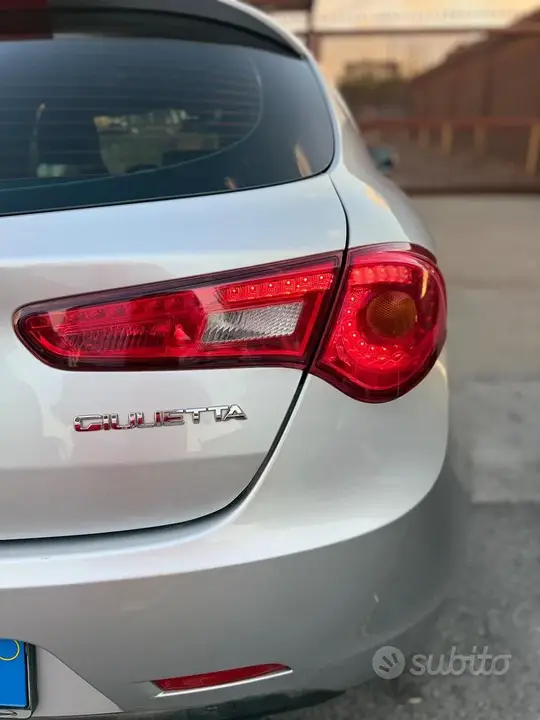 Alfa Romeo Giulietta 2016 photo 5