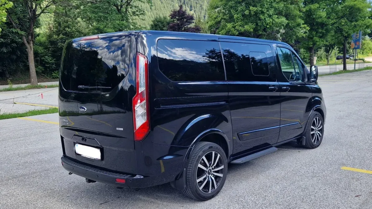 Ford Tourneo Custom Titanium 2018 photo 2