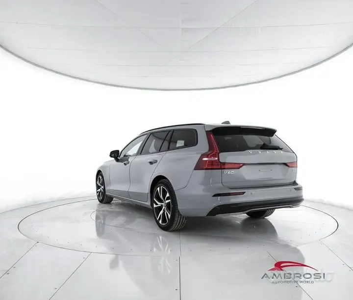 Volvo V60 2026 photo 4