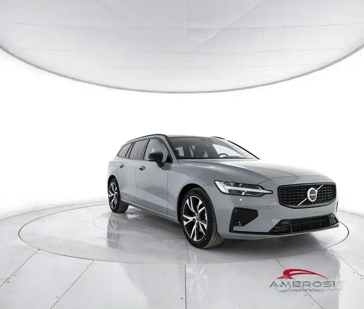 Volvo V60 2026 photo 2
