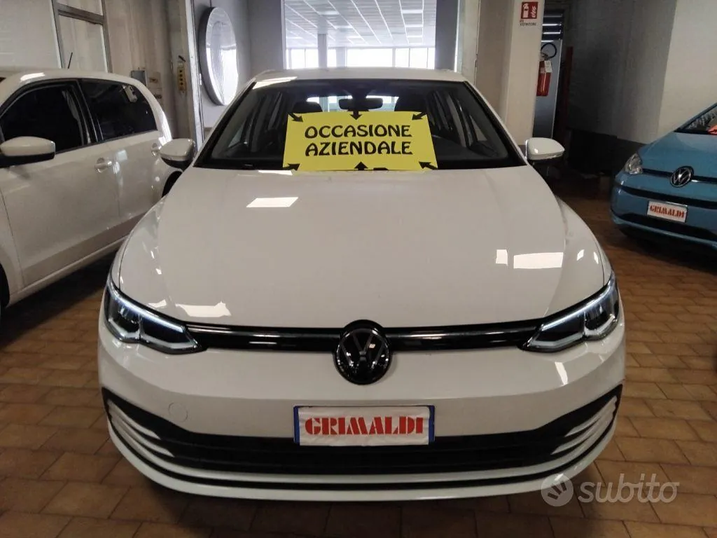 Volkswagen Golf 2022 photo 2