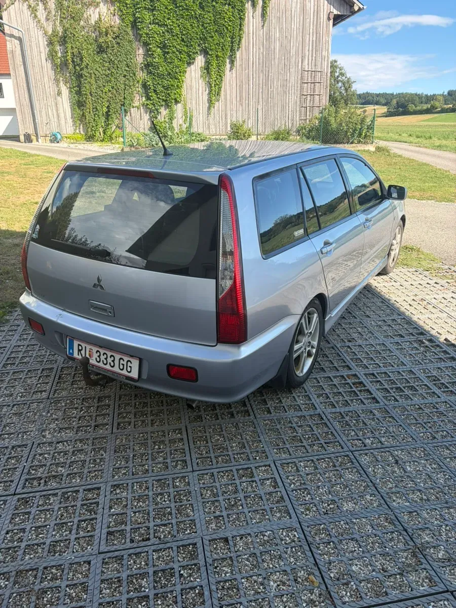 Mitsubishi Lancer 2003 photo 3