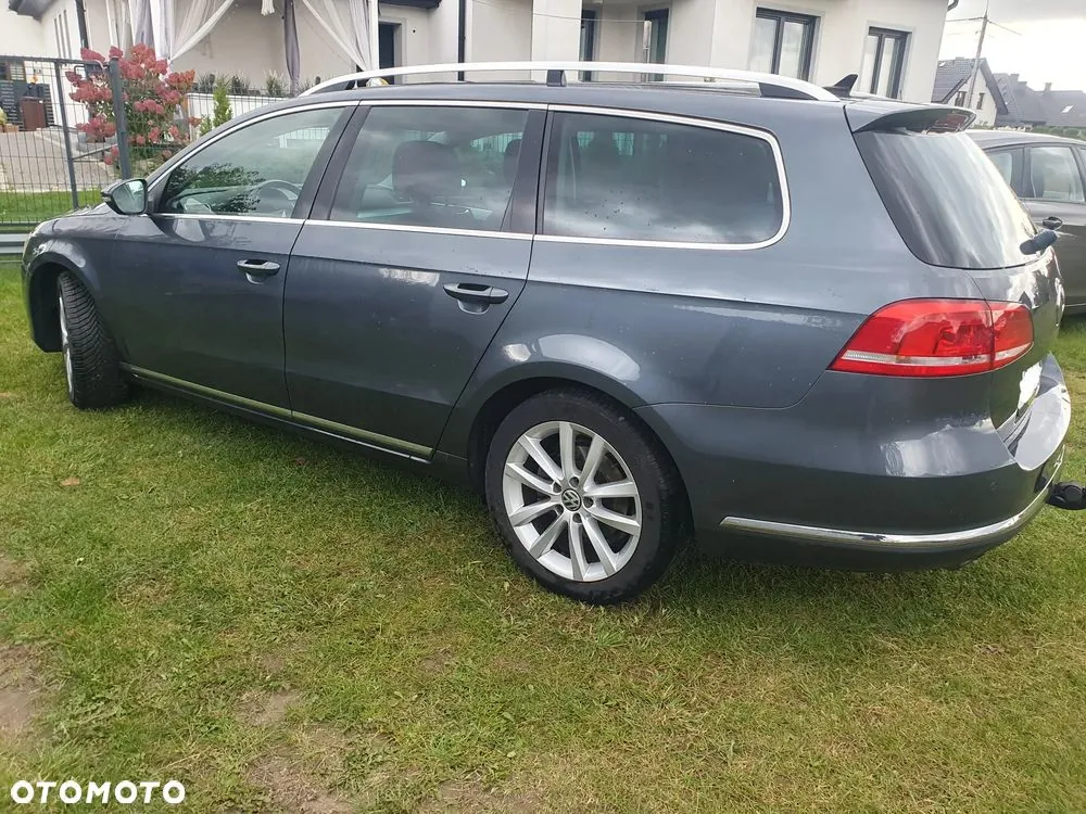Volkswagen Passat 2011 photo 3