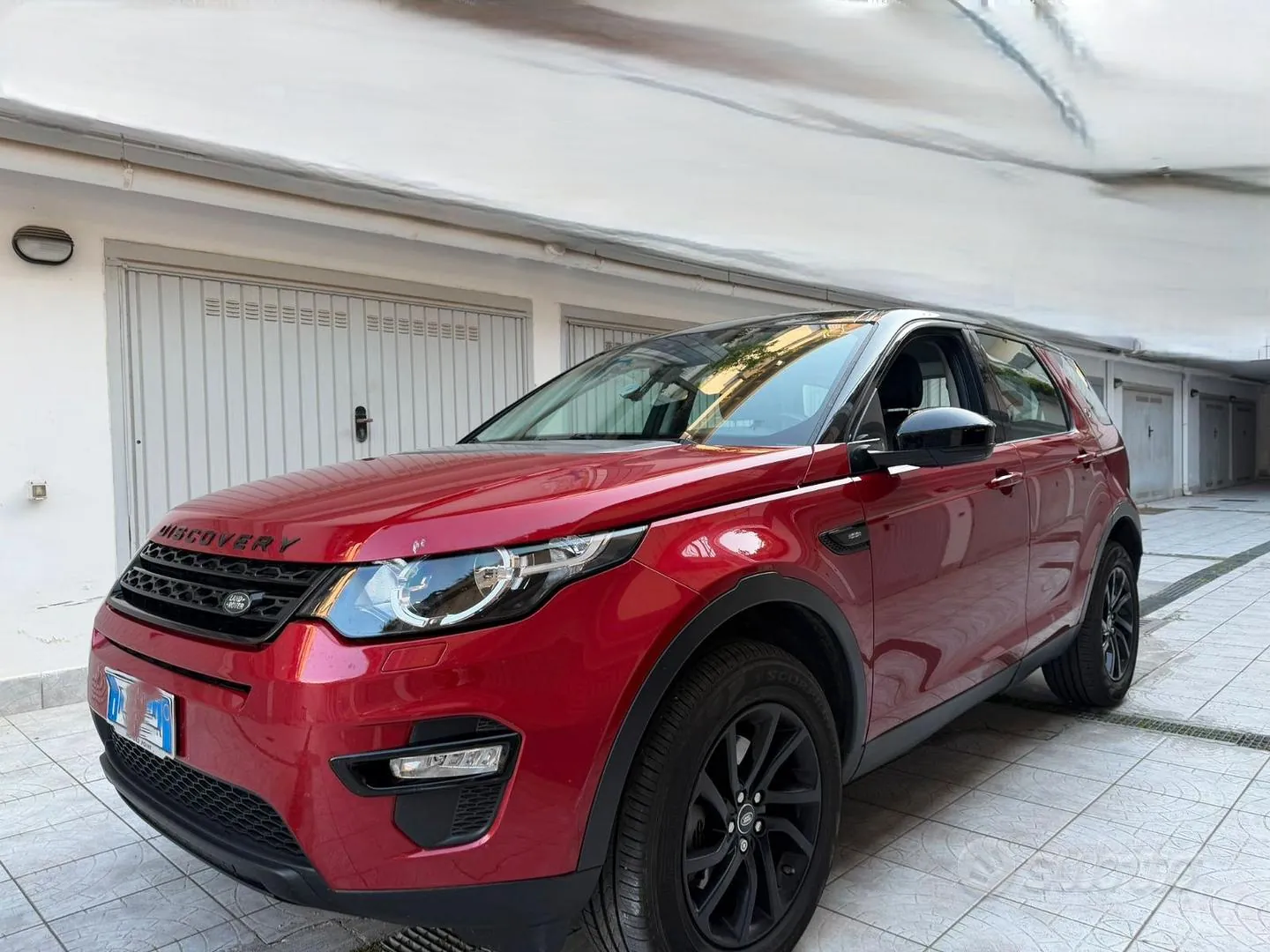 Land Rover Discovery 2017 photo 3