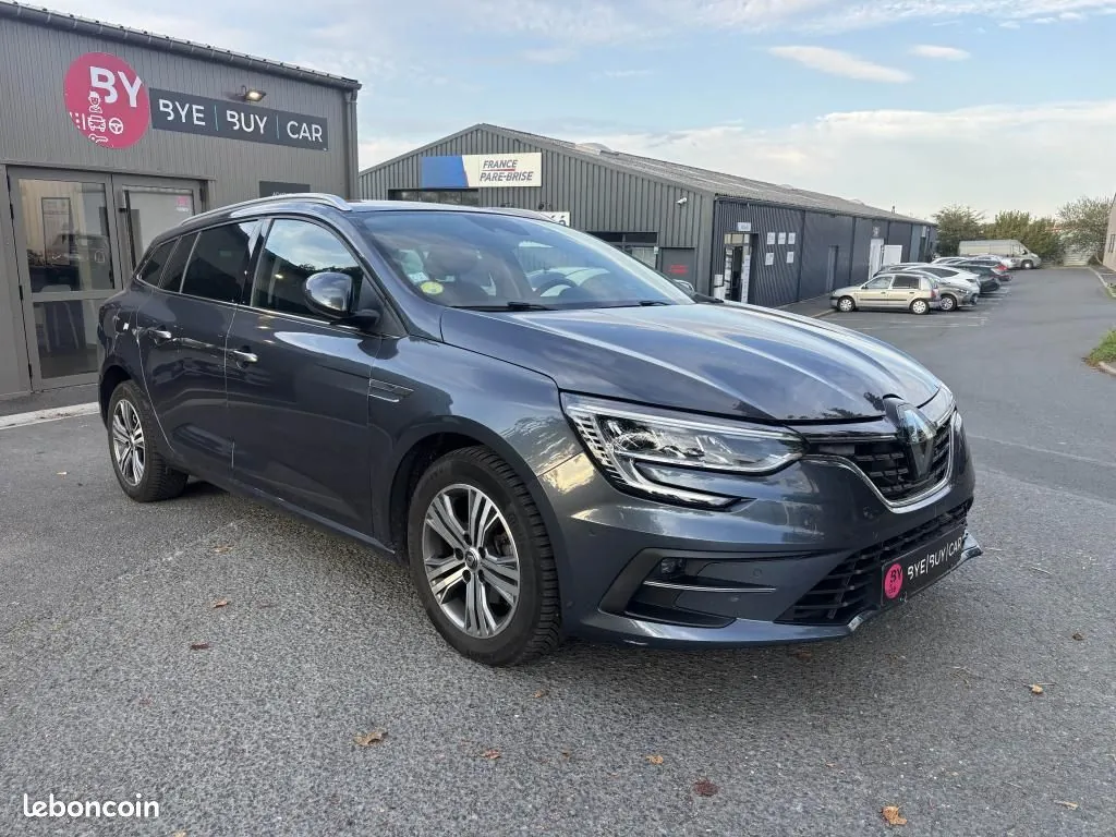 Renault Megane 2022 photo 2