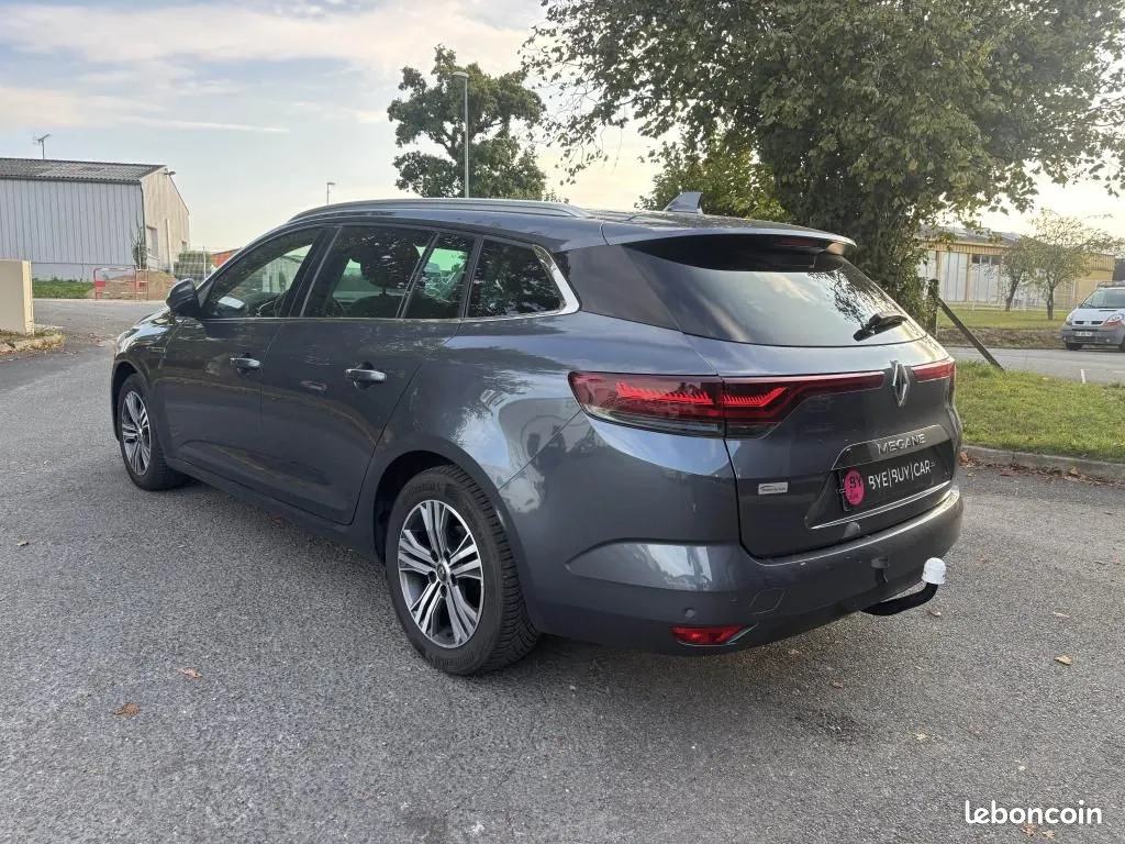 Renault Megane 2022 photo 5