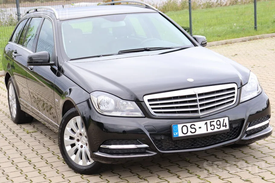 Mercedes-Benz C220