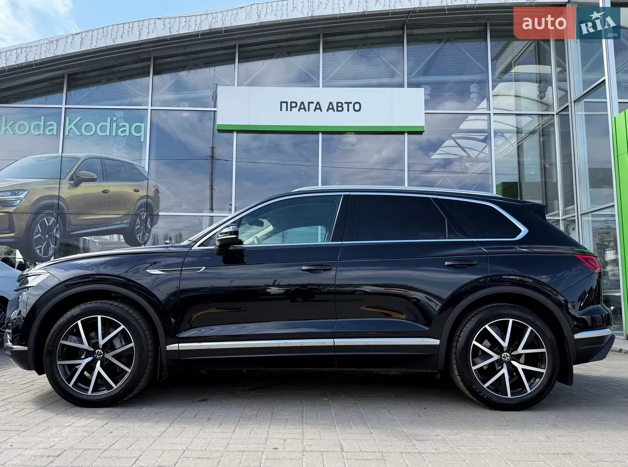 Volkswagen Touareg 2022 photo 2
