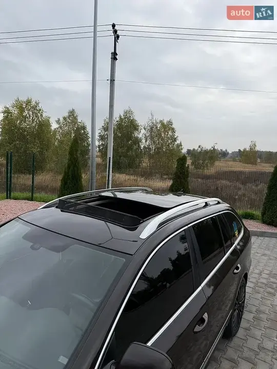Skoda Superb 2011 photo 5