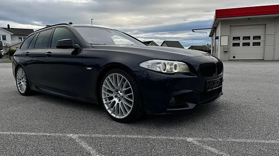 BMW 520D 2013 photo 2